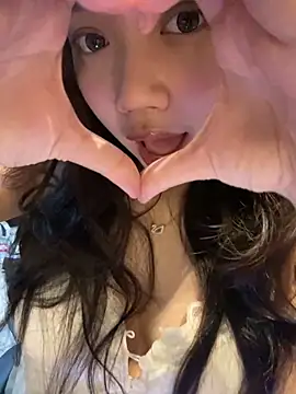 Hotellinh12 online show from September 18, 5:15 pm