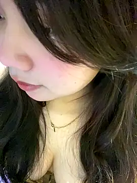 Hotellinh12 online show from November 15, 4:25 pm