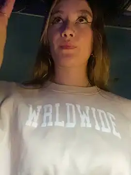 MaryDeniro online show from March 15, 3:51 am