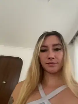 MaryDeniro online show from February 15, 4:36 pm