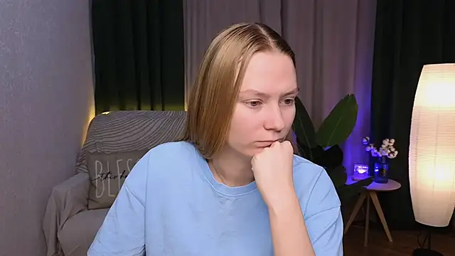 CarolynCohen   online show from December 10, 7:26 am