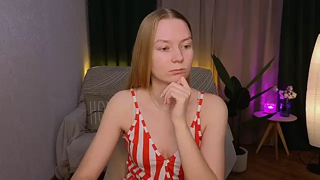 CarolynCohen   online show from February 10, 2:08 am