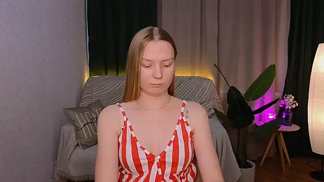 CarolynCohen   online show from February 20, 8:17 am