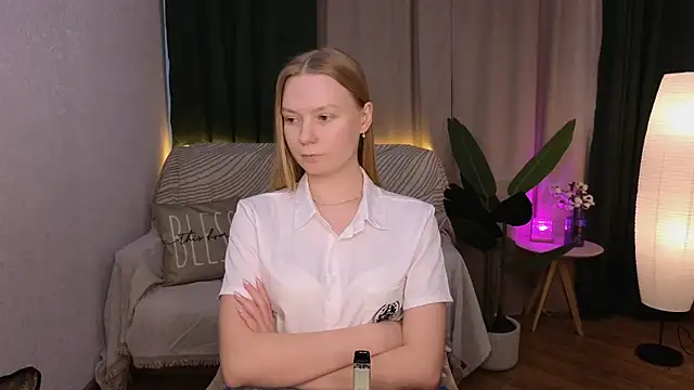 CarolynCohen   online show from February 27, 8:17 am