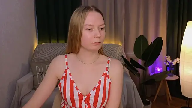 CarolynCohen   online show from March 17, 5:12 am