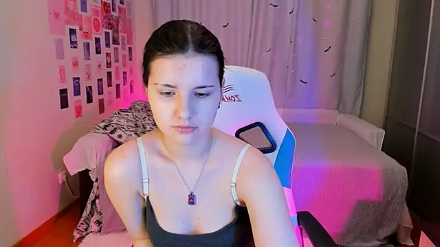 Snapshot of Vanessa_Verona chatting on January 9, 12:57 am Vanessa Verona online show from January 9, 12:57 am