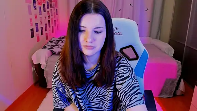 Snapshot of Vanessa_Verona chatting on February 8, 4:25 am Vanessa Verona online show from February 8, 4:25 am