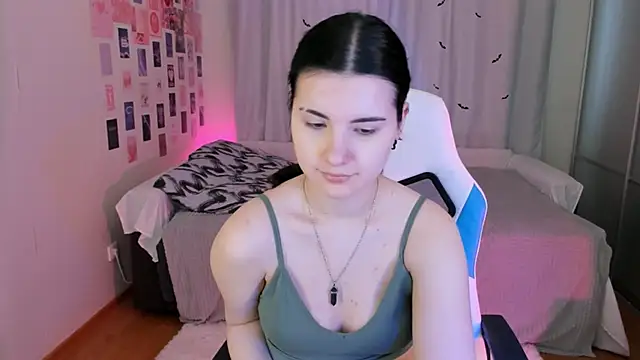 Snapshot of Vanessa_Verona chatting on March 1, 8:34 am Vanessa Verona online show from March 1, 8:34 am