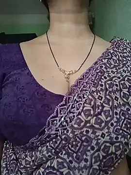 Snapshot of Rosy-B chatting on June 24, 12:09 am Rosy-B online show from June 24, 12:09 am