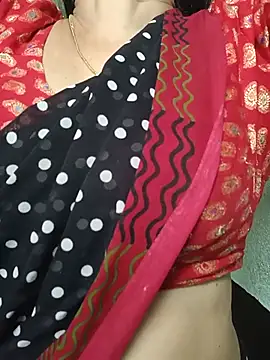 Snapshot of Rosy-B chatting on August 3, 9:48 am Rosy-B online show from August 3, 9:48 am