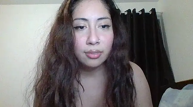 Snapshot of LorenaAnderson chatting on February 15, 12:33 pm LorenaAnderson online show from February 15, 12:33 pm