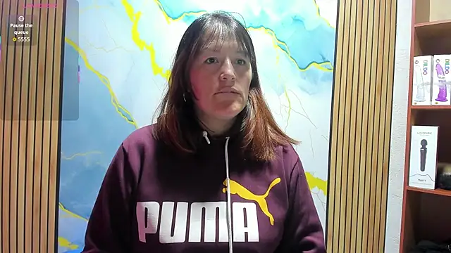 amberr34 online show from June 4, 8:20 am