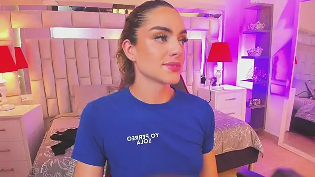 mariiahneedles online show from March 11, 4:10 am