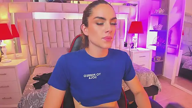 mariiahneedles online show from March 11, 7:15 am