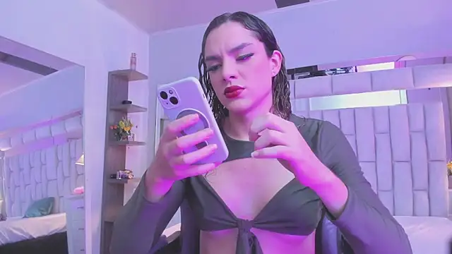 mariiahneedles online show from April 8, 7:25 pm