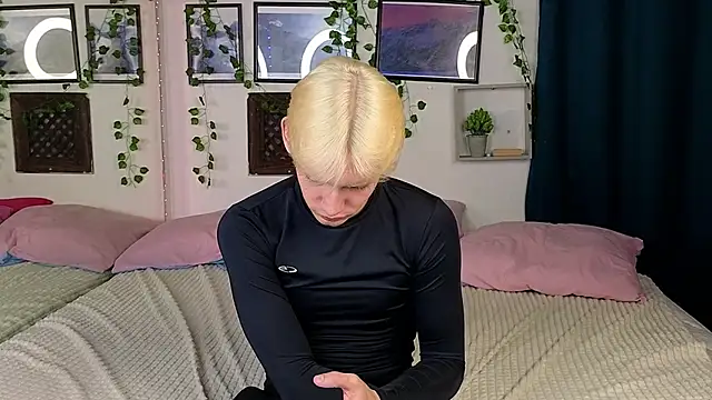 Snapshot of Nick_Win chatting on January 30, 1:10 pm Nick Win online show from January 30, 1:10 pm
