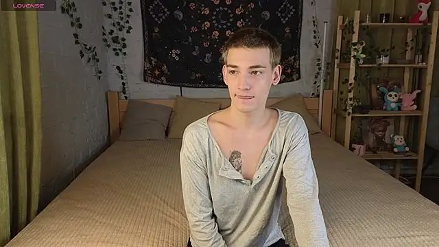 Snapshot of Nick_Win chatting on October 21, 4:41 pm Nick Win online show from October 21, 4:41 pm
