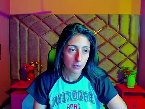 Cameron cutte online show from November 3, 8:10 pm