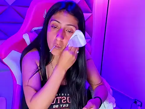 Snapshot of Cameron_cutte chatting on January 17, 3:22 am Cameron cutte online show from January 17, 3:22 am