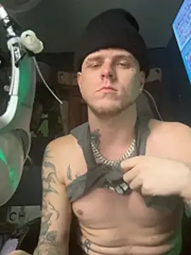 traejddd online show from June 24, 10:31 pm