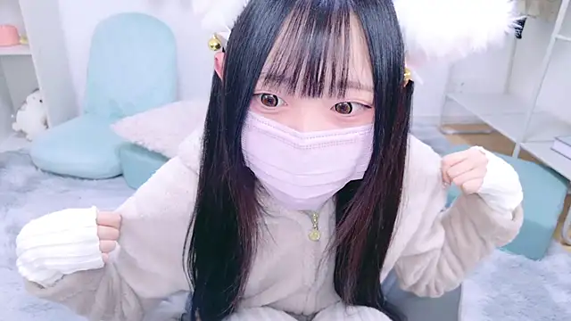 Snapshot of Suzu_ch_xx chatting on January 11, 6:44 pm Suzu ch xx online show from January 11, 6:44 pm