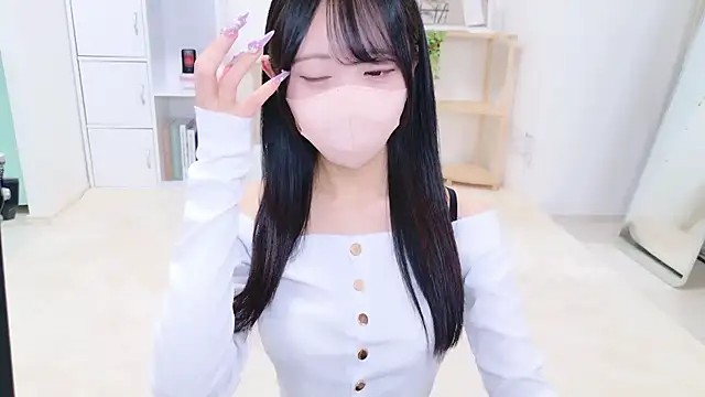 Snapshot of Suzu_ch_xx chatting on September 29, 1:16 pm Suzu ch xx online show from September 29, 1:16 pm