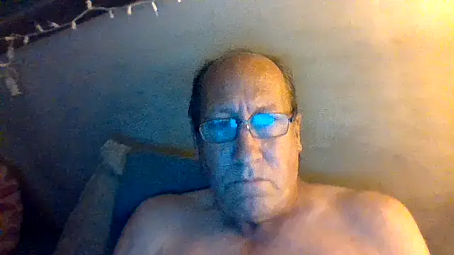 hornyrich69 online show from April 13, 5:46 am