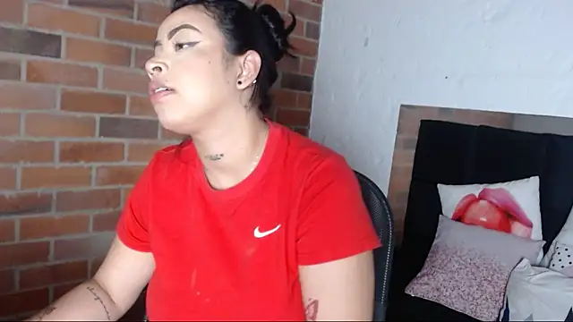 salome  hills1 online show from January 30, 9:15 am