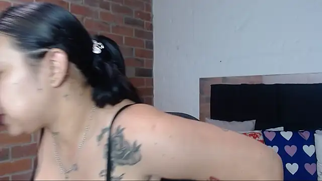 salome  hills1 online show from September 12, 7:58 pm