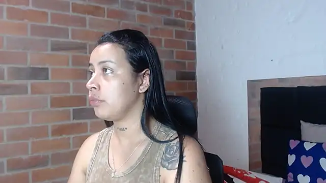 Snapshot of salome__hills1 chatting on April 10, 7:51 pm salome hills1 online show from April 10, 7:51 pm