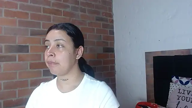 Snapshot of salome__hills1 chatting on April 19, 7:27 pm salome hills1 online show from April 19, 7:27 pm