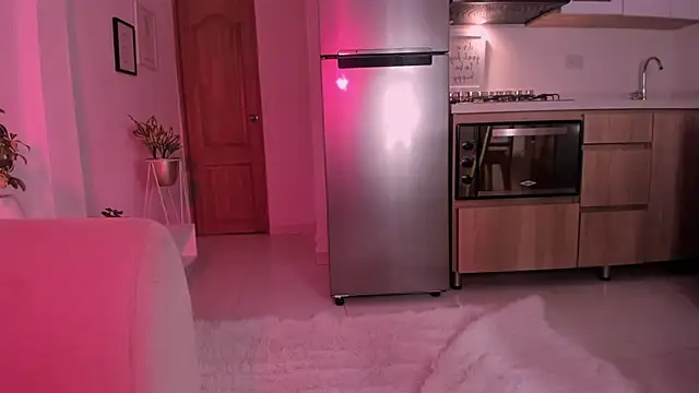 DannaHyde online show from March 22, 11:42 pm