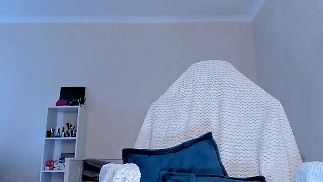 Britney Ross online show from January 20, 7:25 am