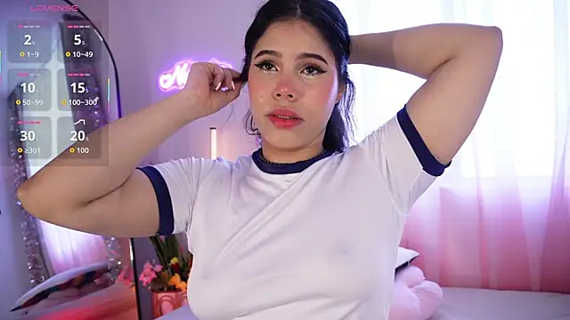 Snapshot of Natasha__Sccott chatting on February 13, 4:03 pm Natasha Sccott online show from February 13, 4:03 pm