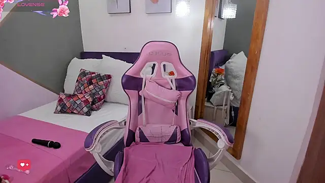 kitty kayo online show from March 5, 3:08 am