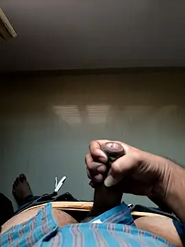 Snapshot of Village_0boy chatting on January 13, 9:58 am Village 0boy online show from January 13, 9:58 am