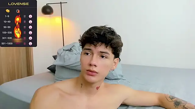 Snapshot of badboy_one_ chatting on February 19, 12:55 pm badboy one online show from February 19, 12:55 pm