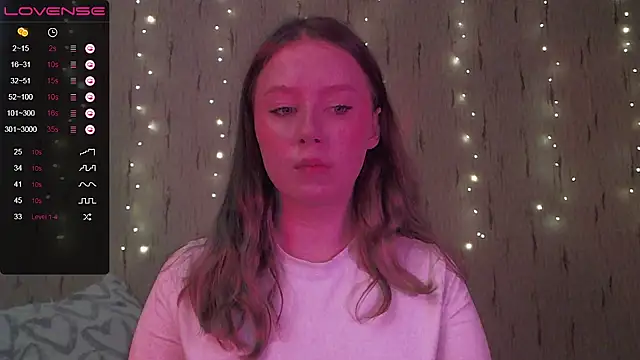 Snapshot of kkk_200 chatting on December 15, 12:06 pm kkk 200 online show from December 15, 12:06 pm