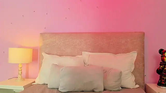 TaraCarson online show from March 8, 3:10 am