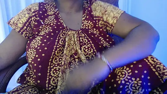 Snapshot of Prita07 chatting on March 16, 4:52 am Prita07 online show from March 16, 4:52 am