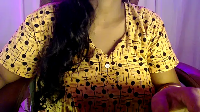 Snapshot of Prita07 chatting on September 10, 1:22 pm Prita07 online show from September 10, 1:22 pm