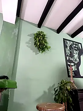 thirstymoonxx online show from February 18, 5:03 am