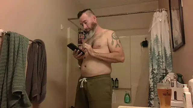 Snapshot of bongripingclitlicker chatting on February 17, 4:42 am bongripingclitlicker online show from February 17, 4:42 am