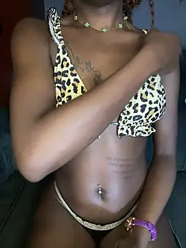 pretty maliah online show from February 28, 9:49 pm