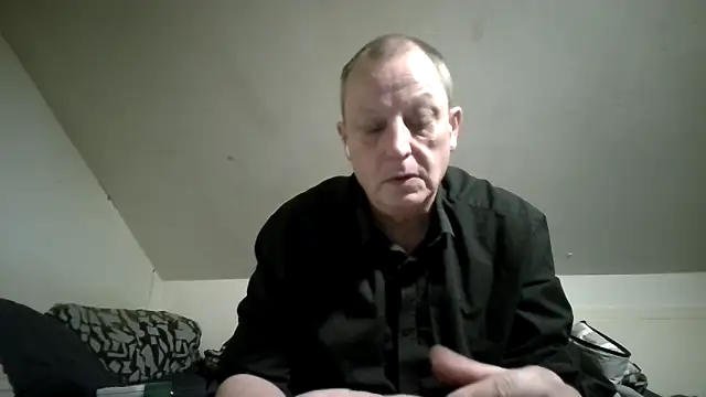 chubbybear2cum online show from March 4, 1:55 am