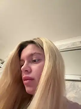 IrishTeenBarbie69 online show from March 19, 9:48 pm