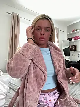 IrishTeenBarbie69 online show from April 3, 10:46 am