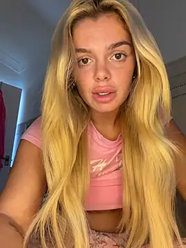Snapshot of IrishTeenBarbie69 chatting on June 9, 11:00 am IrishTeenBarbie69 online show from June 9, 11:00 am