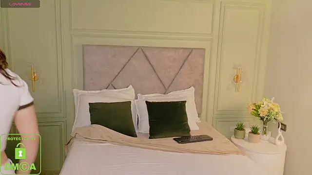  Miss Kimm online show from February 28, 1:01 pm