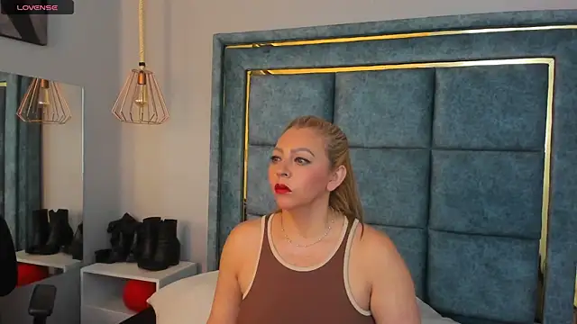 Snapshot of _Addic_ chatting on March 13, 12:56 pm Addic online show from March 13, 12:56 pm